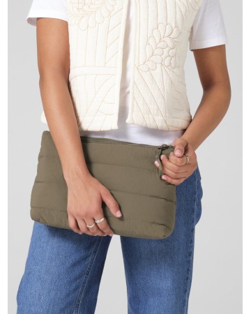 QUILTED ACCESSORY CASE  BG705